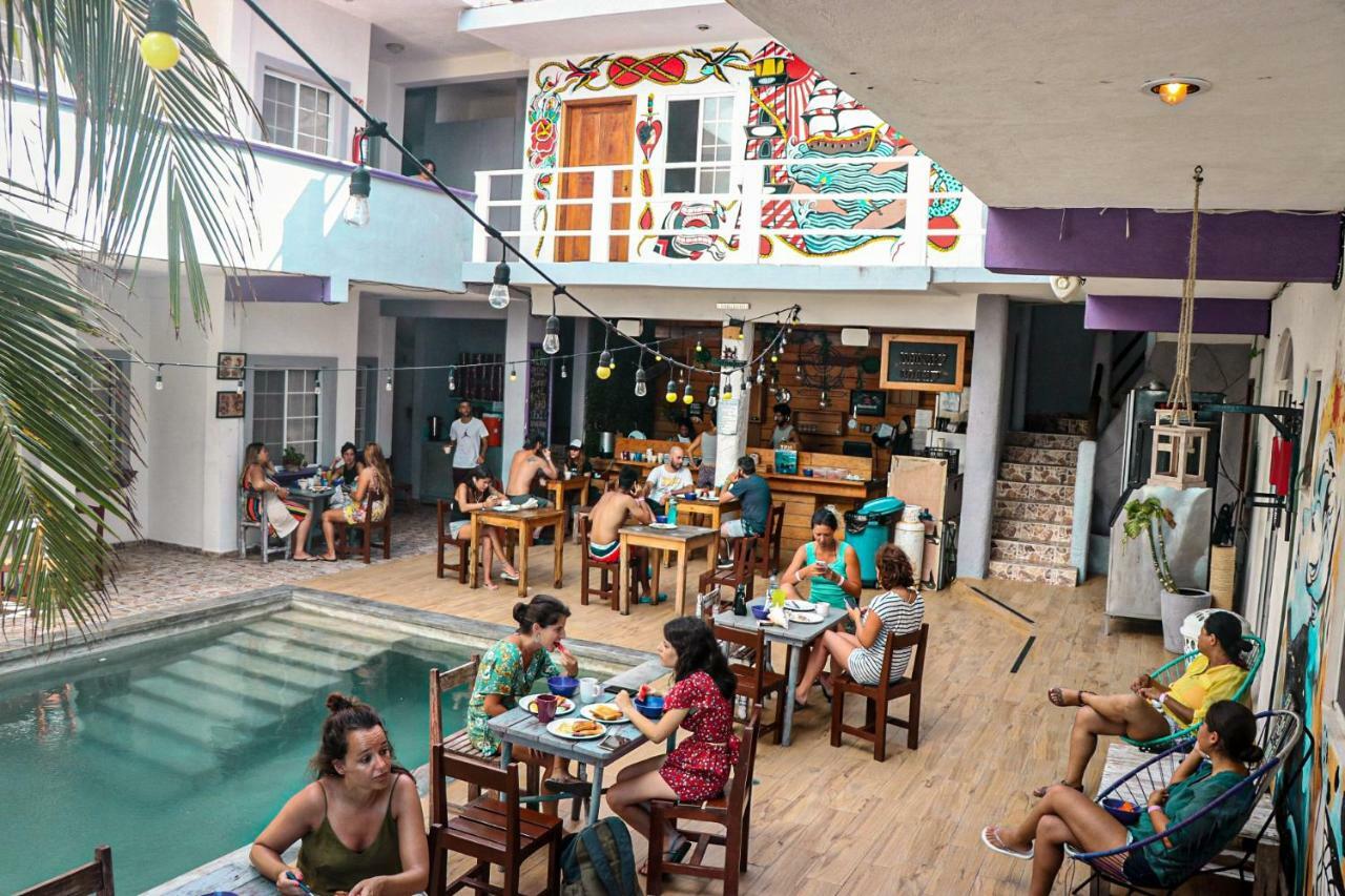 Les Trois Singes - Friendly Hostel Ilha das Mulheres Exterior foto