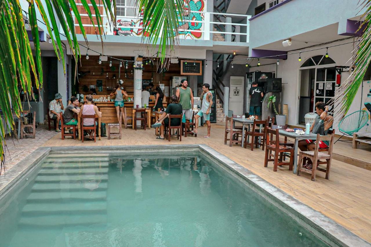 Les Trois Singes - Friendly Hostel Ilha das Mulheres Exterior foto